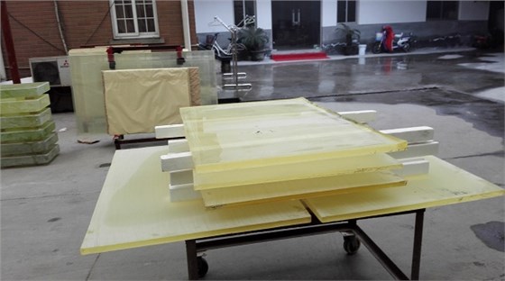 天水铅玻璃的常规保养